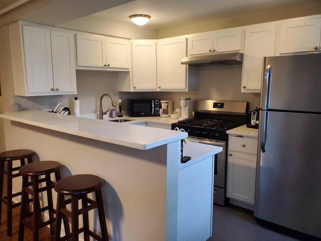 26 E Washington Ave #2 - Photo 2 of 9