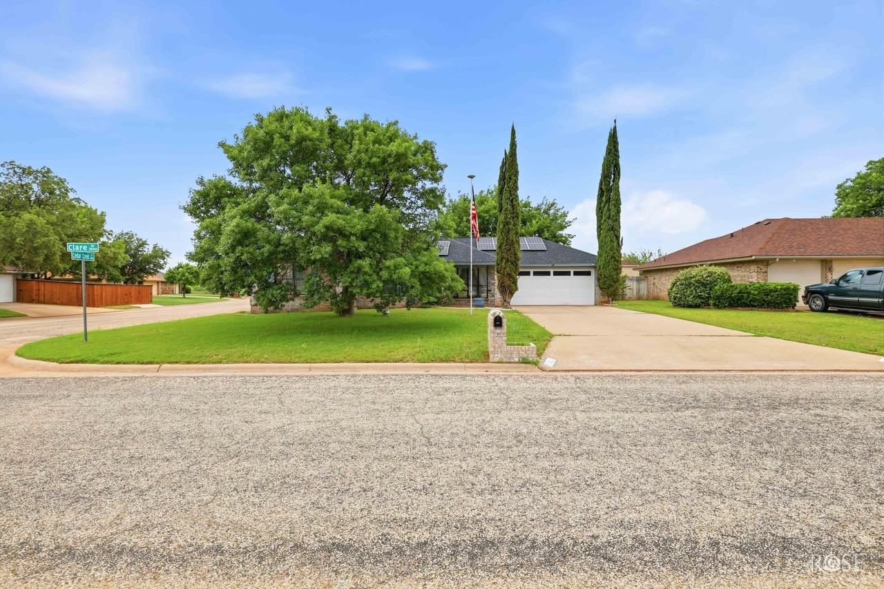 3601 Clare Dr - Photo 2 of 27