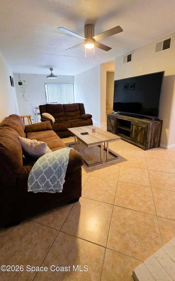612 Cedar Side Cir Ne - Photo 4 of 14