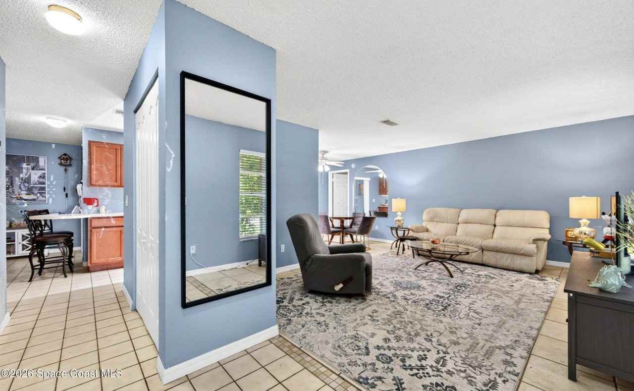 250 Perth Ave - Photo 2 of 18