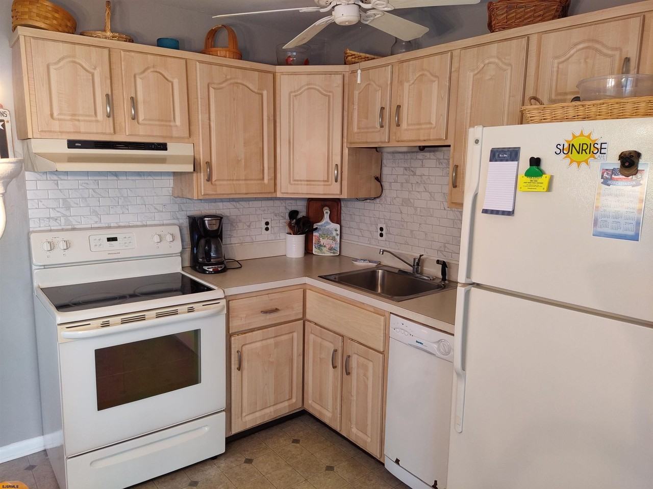 157 Bark Dr - Photo 5 of 16