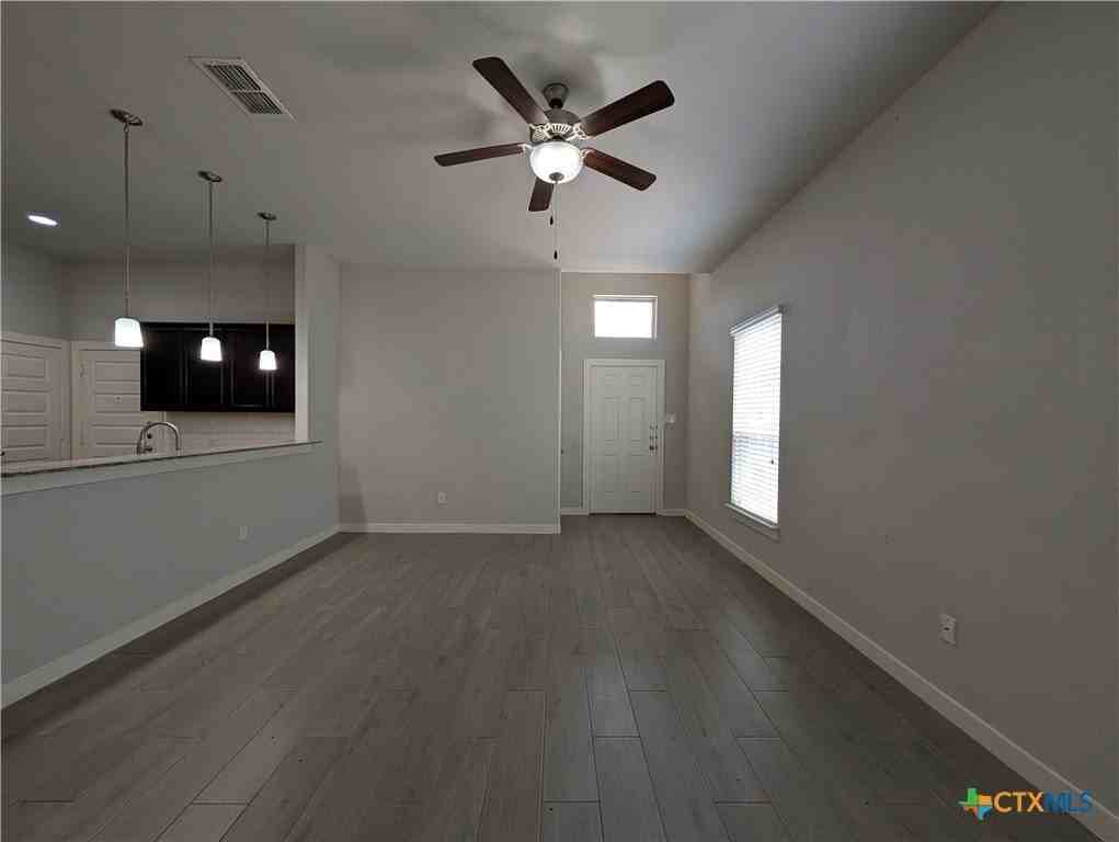 2237 Avery Vlg - Photo 4 of 26