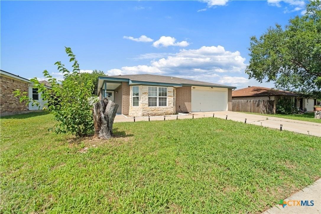 303 Carly Dr - Photo 2 of 27