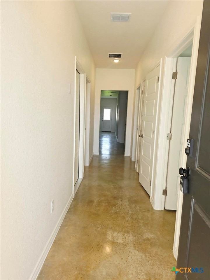 1317 Concord Dr #B - Photo 5 of 15