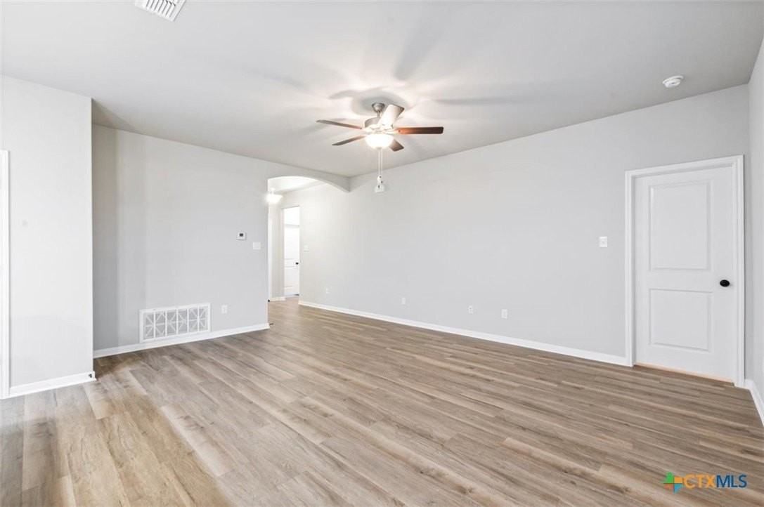 1257 Aurora Grove Bnd - Photo 6 of 37