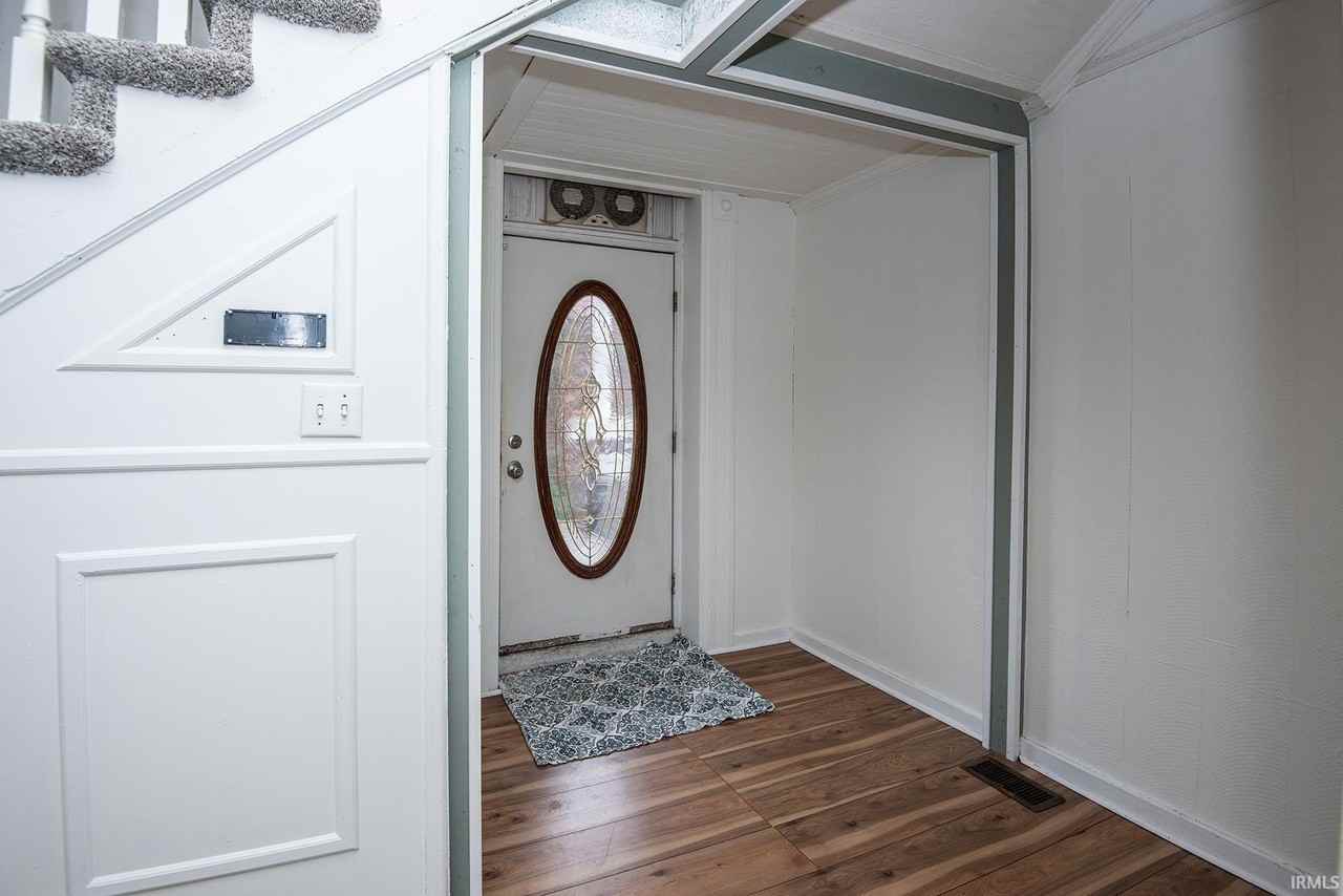 118 Main St - Photo 2 of 44
