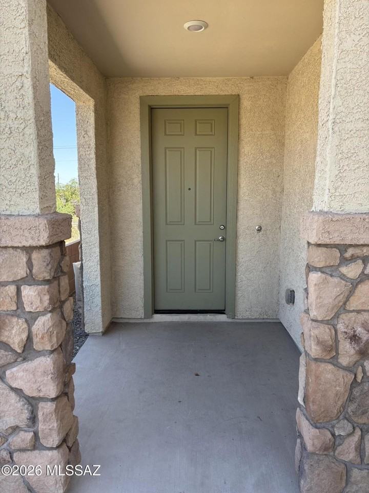2155 W Apatite St - Photo 5 of 31