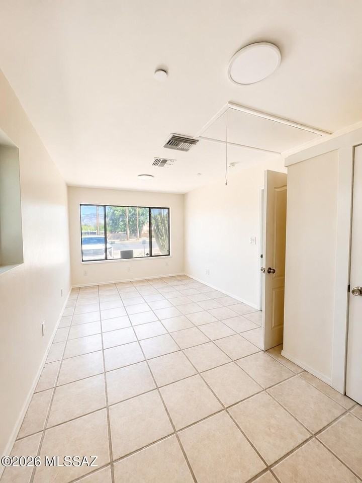 6534 E Broadway Blvd - Photo 2 of 13