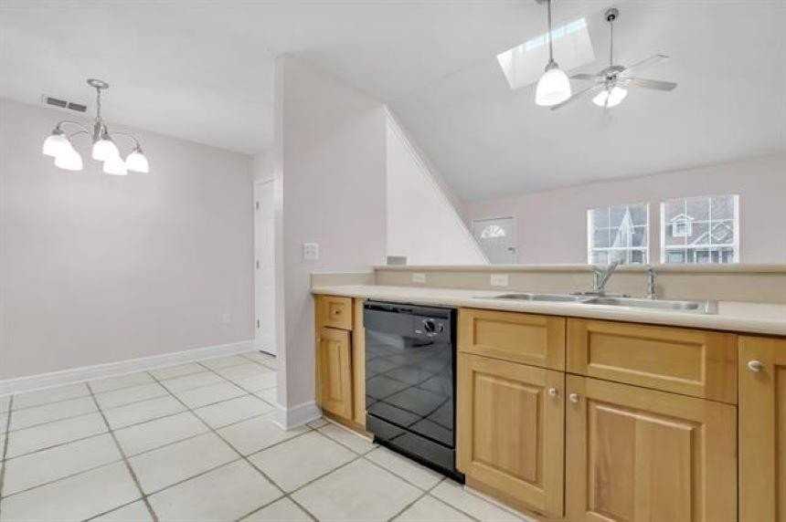 3388 Sawtooth Dr - Photo 5 of 14