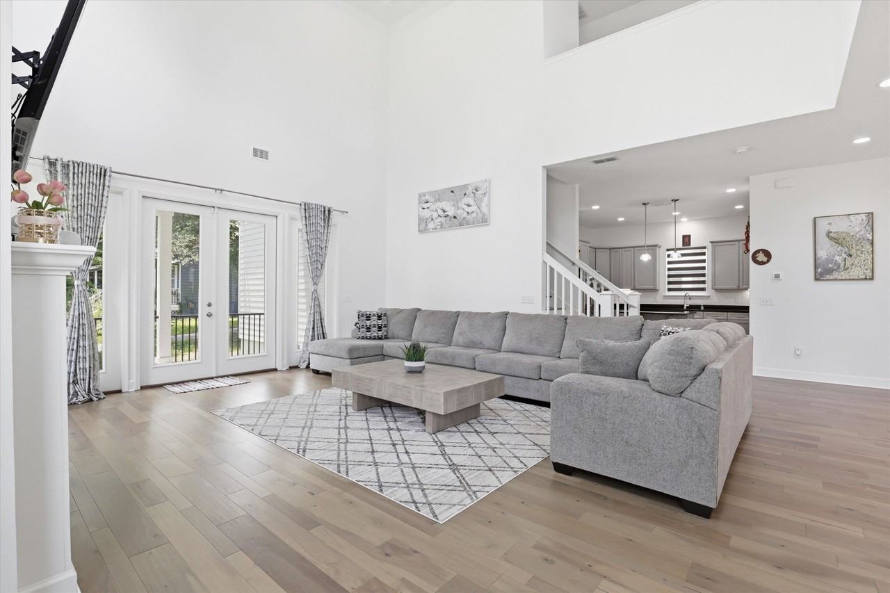 2751 Michel Boulos St - Photo 5 of 45