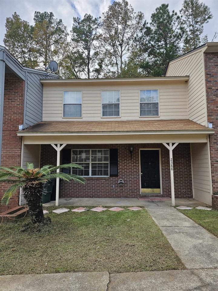 2388 Gregory Dr