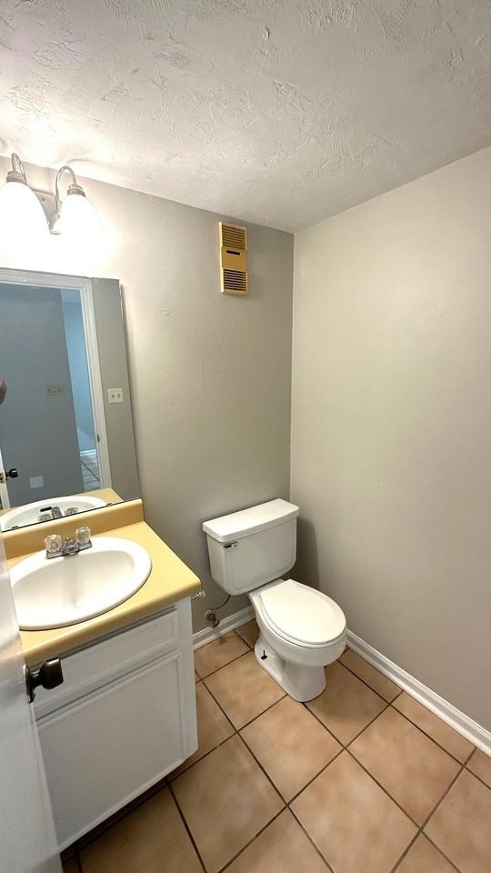 803 Timbers Ct - Photo 6 of 21