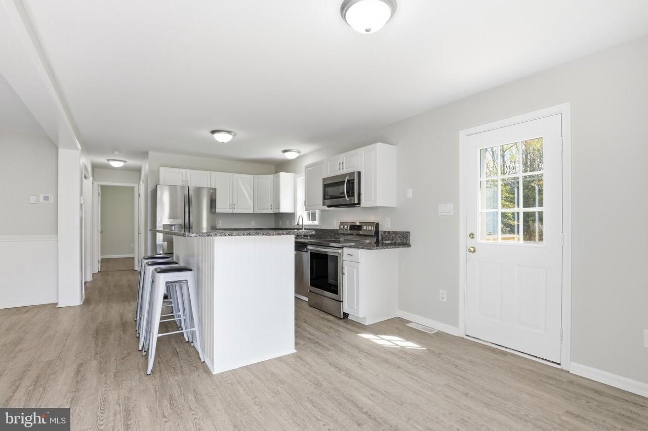 38901 Sea Gull Rd - Photo 2 of 13