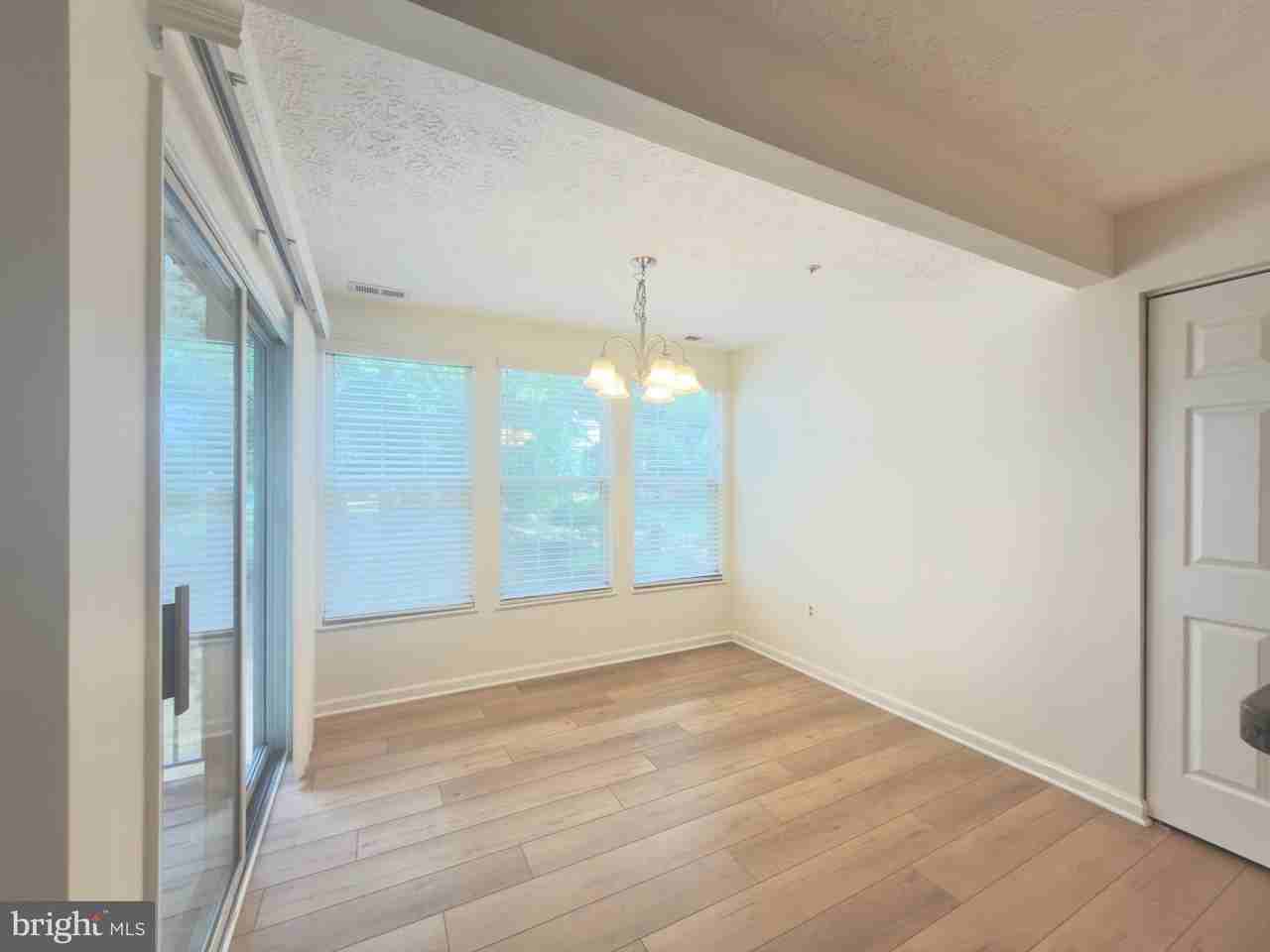 700 Orchard Overlook #203 - Photo 7 of 14