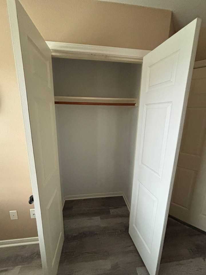 Tracy Ln - Photo 6 of 16