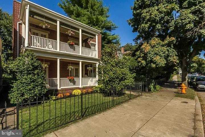4036 Roland Ave #1