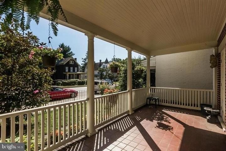 4036 Roland Ave #1 - Photo 3 of 17