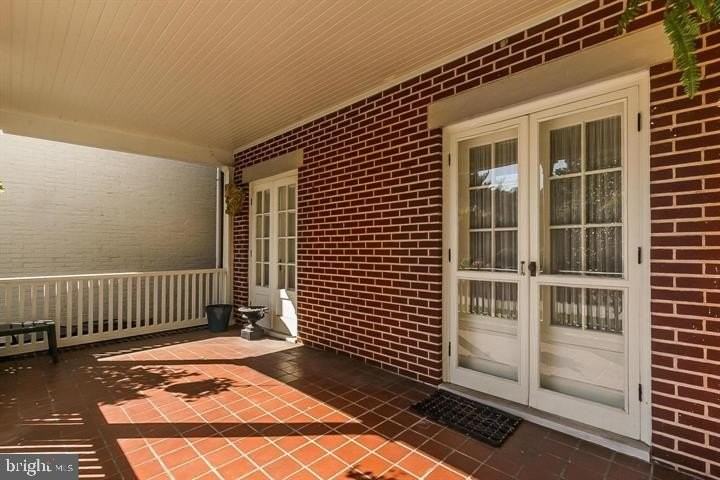 4036 Roland Ave #1 - Photo 4 of 17