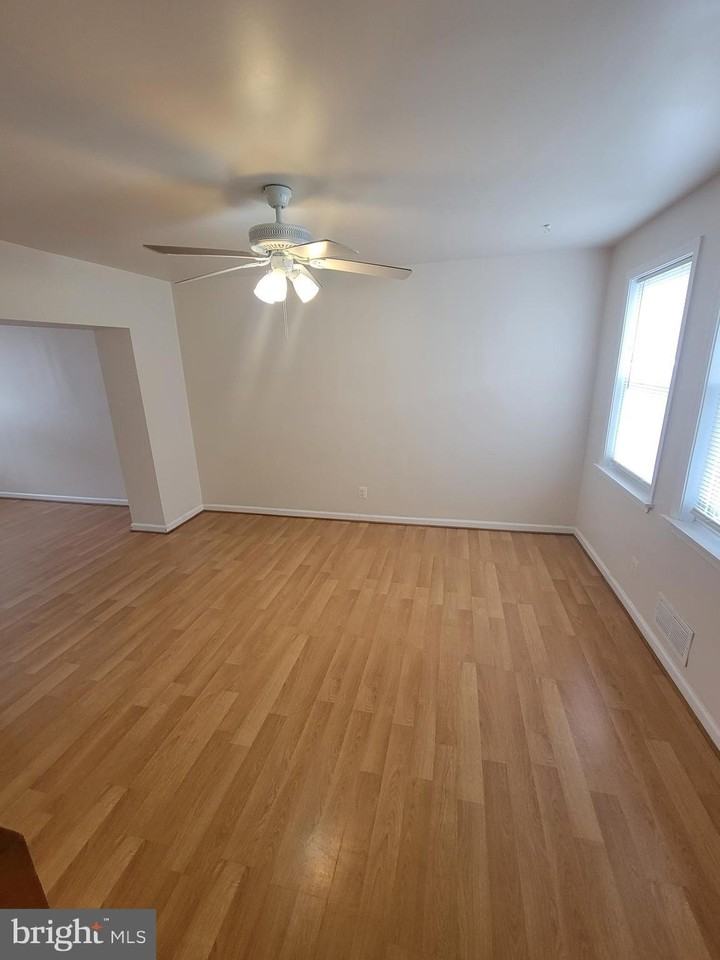 3443 Dunhaven Rd - Photo 3 of 12