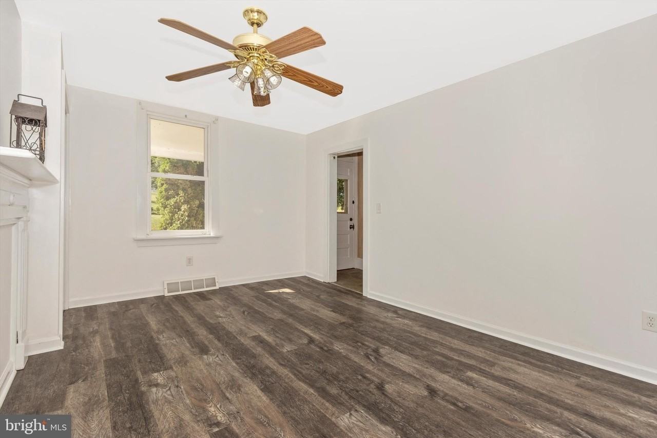13634 Glissans Mill Rd - Photo 5 of 49