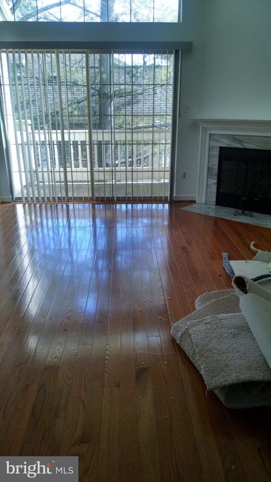 5911 Barbados Pl #202 - Photo 7 of 9