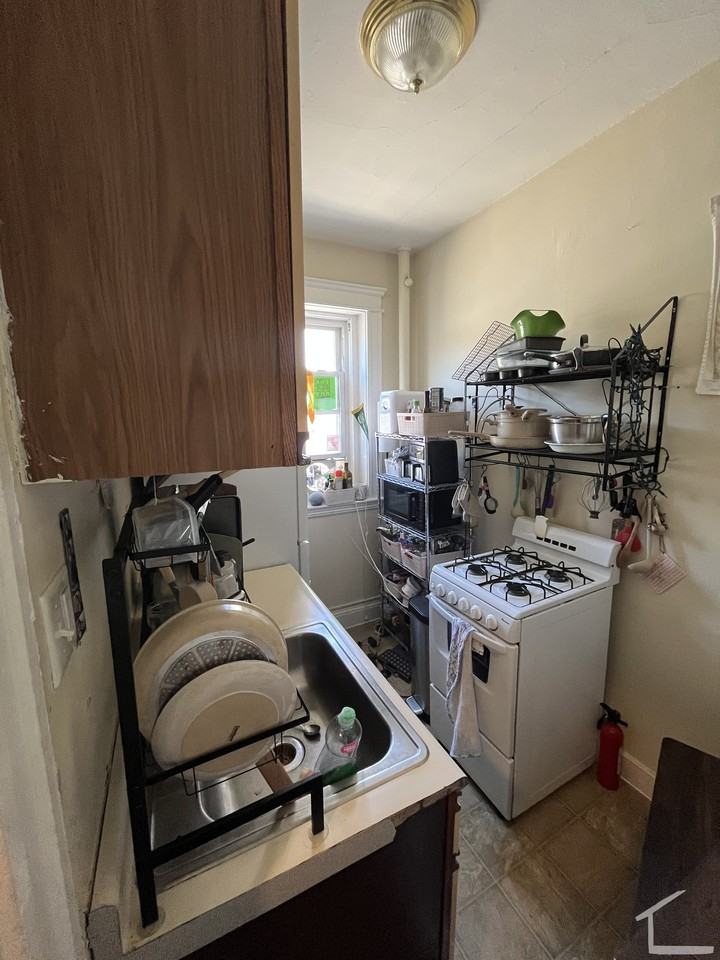 Kelton St #17 - Photo 3 of 8