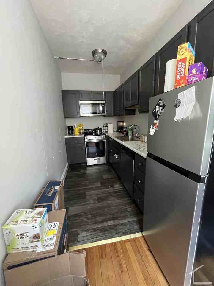 Kelton St #7 - Photo 2 of 9