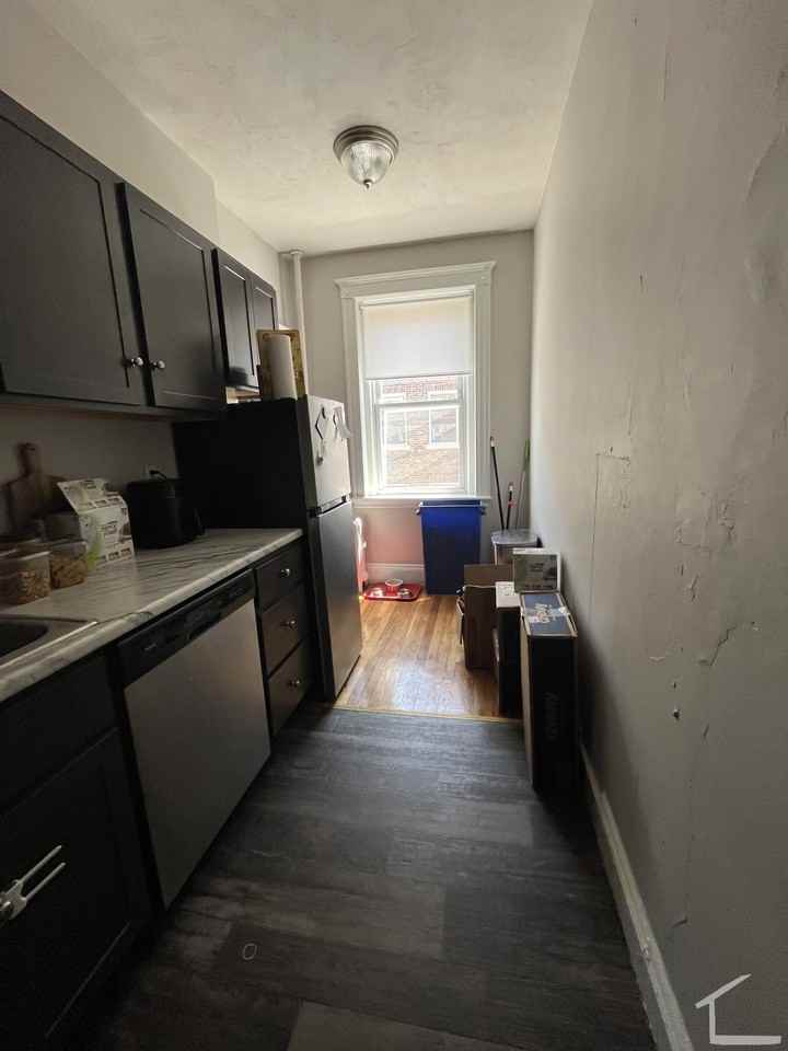 Kelton St #7 - Photo 3 of 9