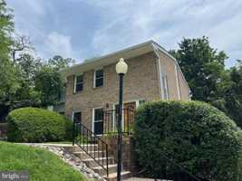featured image of 5566 Burnside Dr