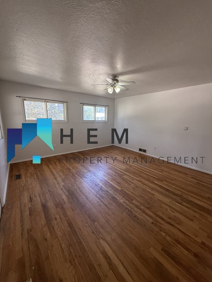 1480 Calkins Ave #1