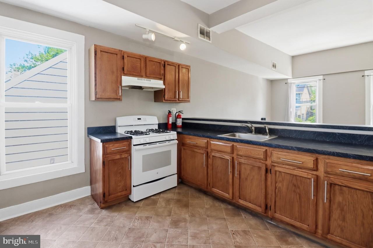 24369 W Main St #D - Photo 7 of 34