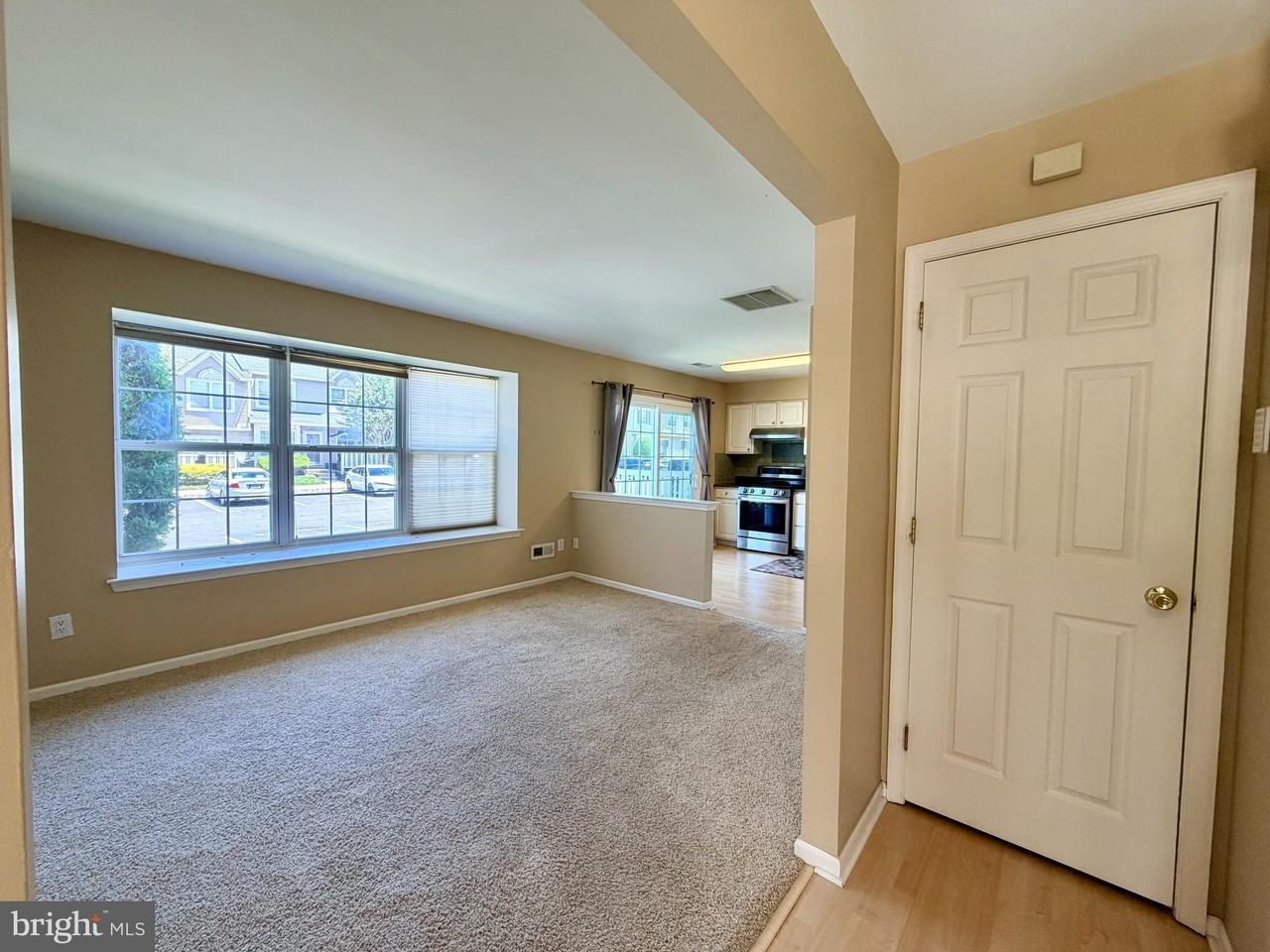 5504 Essex Ln - Photo 4 of 25