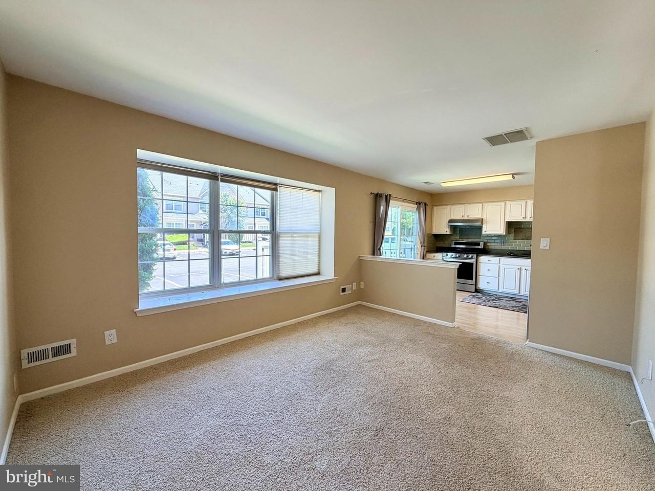 5504 Essex Ln - Photo 5 of 25