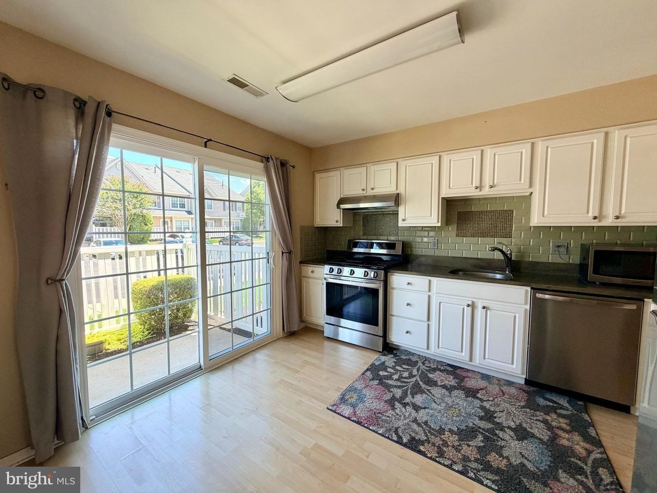 5504 Essex Ln - Photo 6 of 25