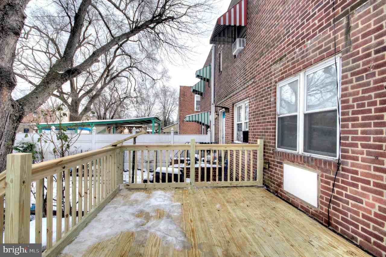 1327 Jackson St - Photo 4 of 41