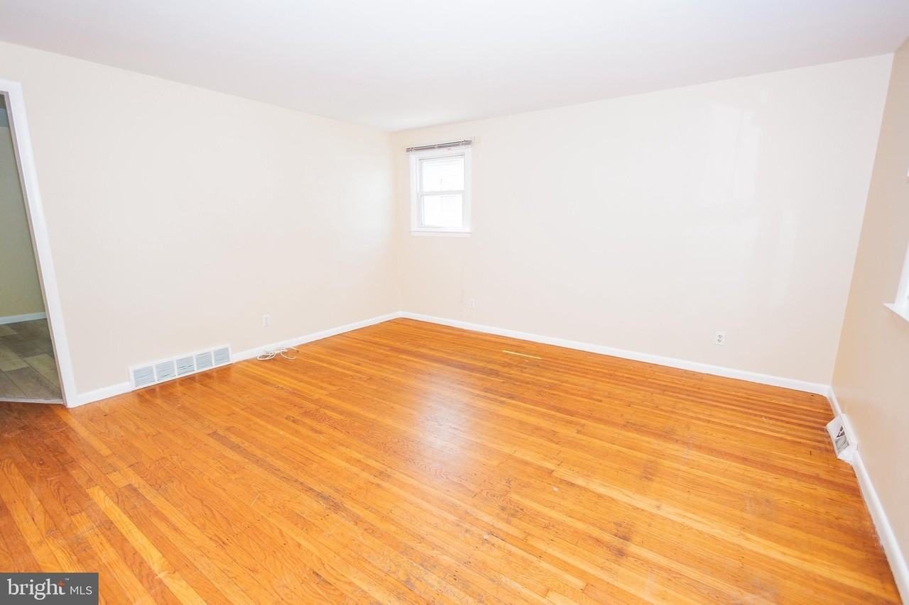 107 Laurel Ave - Photo 7 of 27
