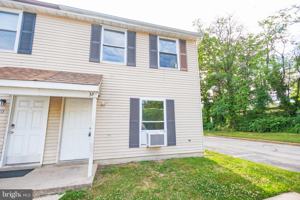 featured image of 32 Beau Rivage Dr