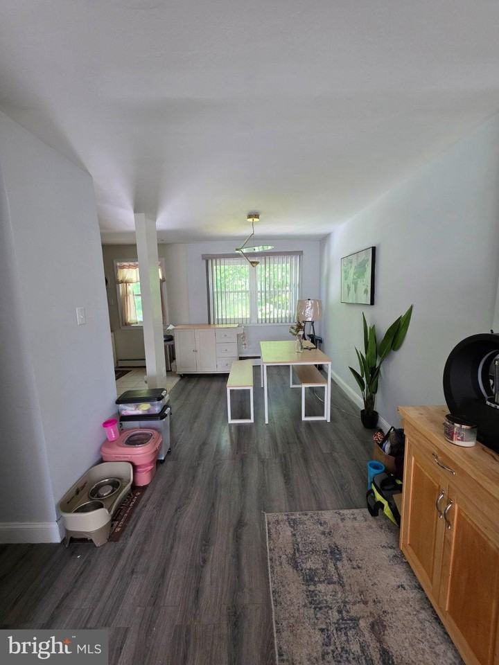212 Whittlesey Rd - Photo 7 of 15