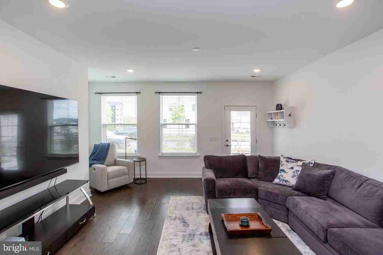 233 Lewis Fisher Dr #ST - Photo 2 of 25