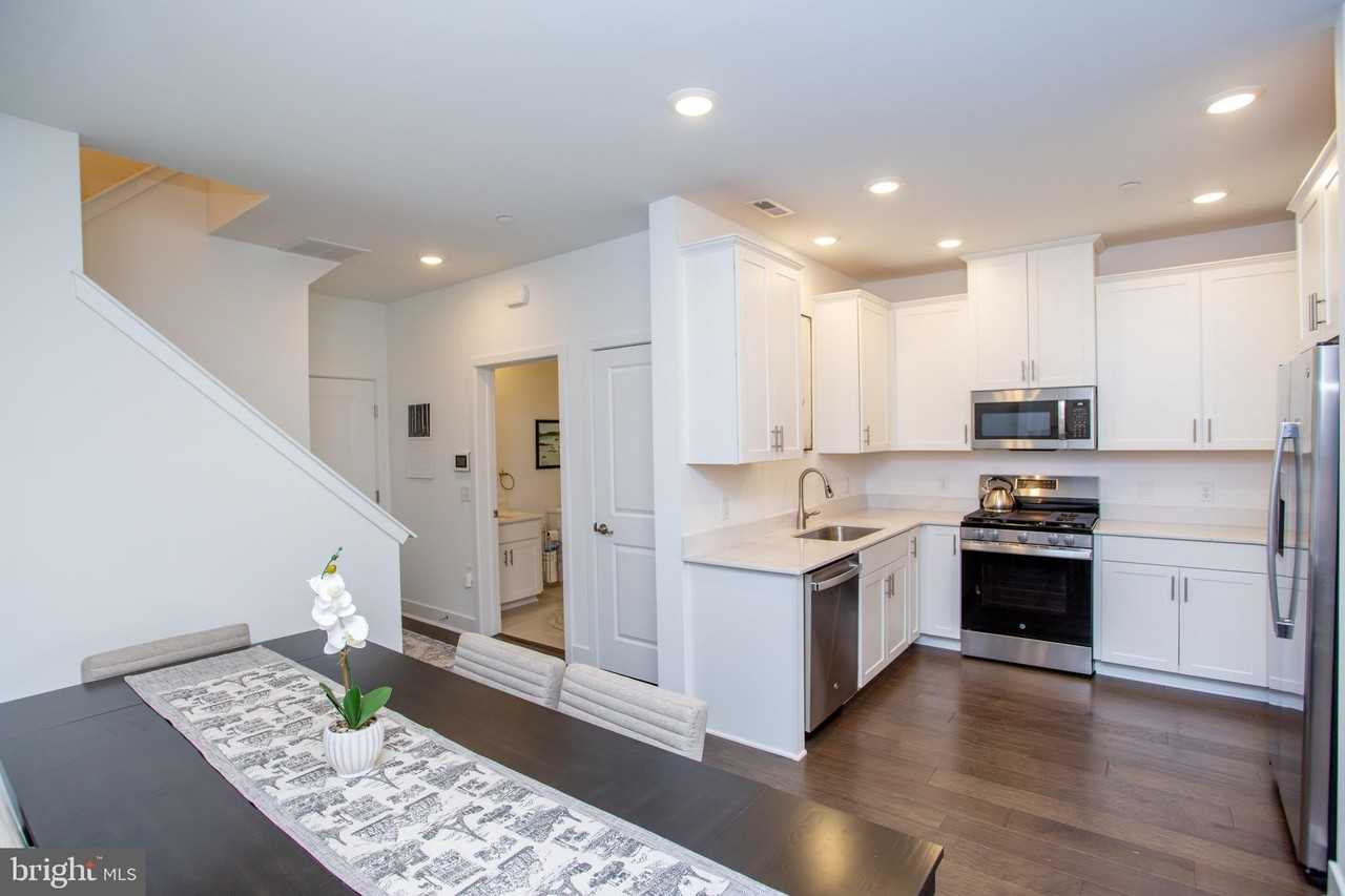 233 Lewis Fisher Dr #ST - Photo 6 of 25