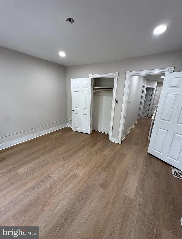 60 Mechanics Ave - Photo 4 of 7