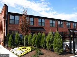 featured image of 20 Swan St