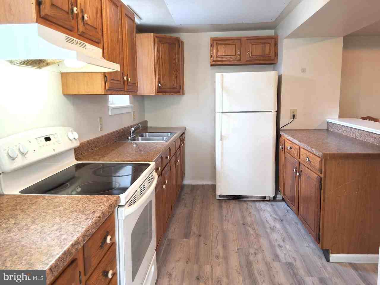 100 S Church St #2 - Photo 4 of 18