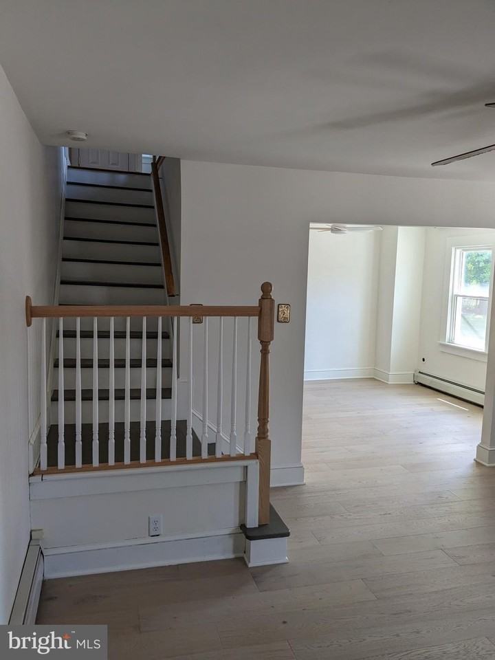 641 Loraine St - Photo 6 of 17