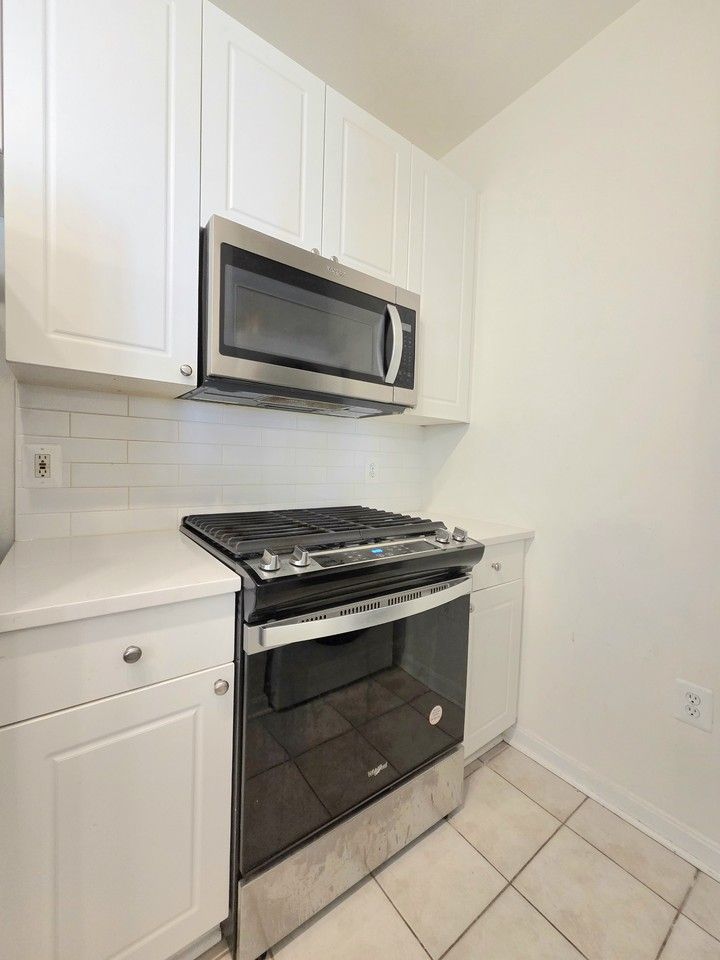 2791 Centerboro Dr #1 - Photo 6 of 40