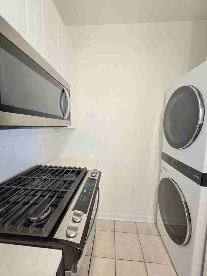 2791 Centerboro Dr #1 - Photo 7 of 40