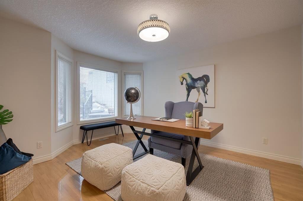 210A 12a St Ne #1 - Photo 4 of 38