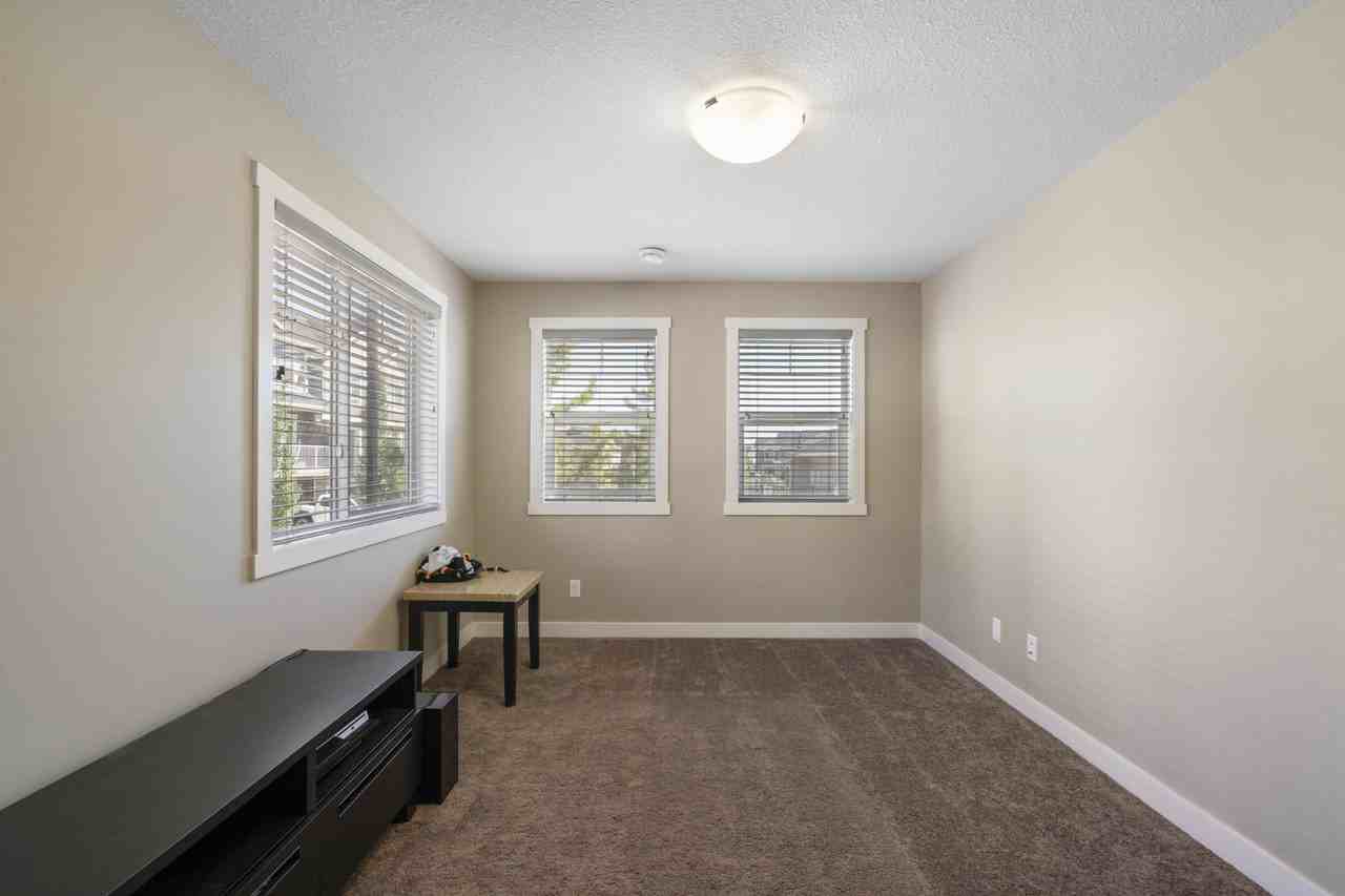 901 Evanston Manor Nw - Photo 6 of 38