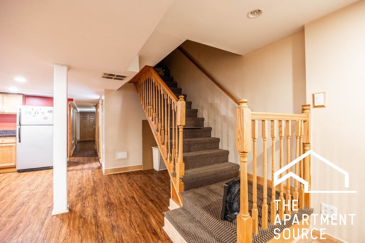 665 W Cornelia Ave #G - Photo 6 of 16