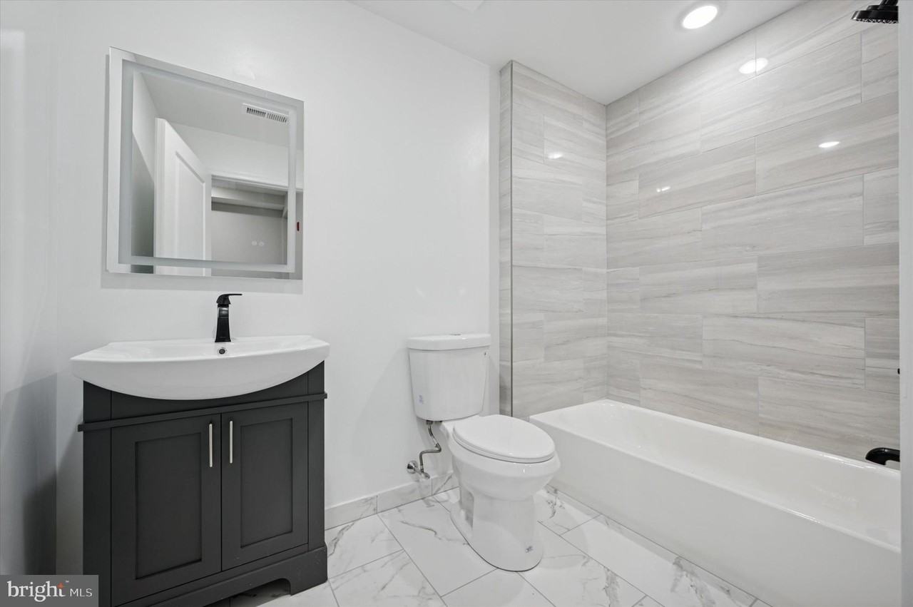 103 N 63rd St #2 - Photo 4 of 7